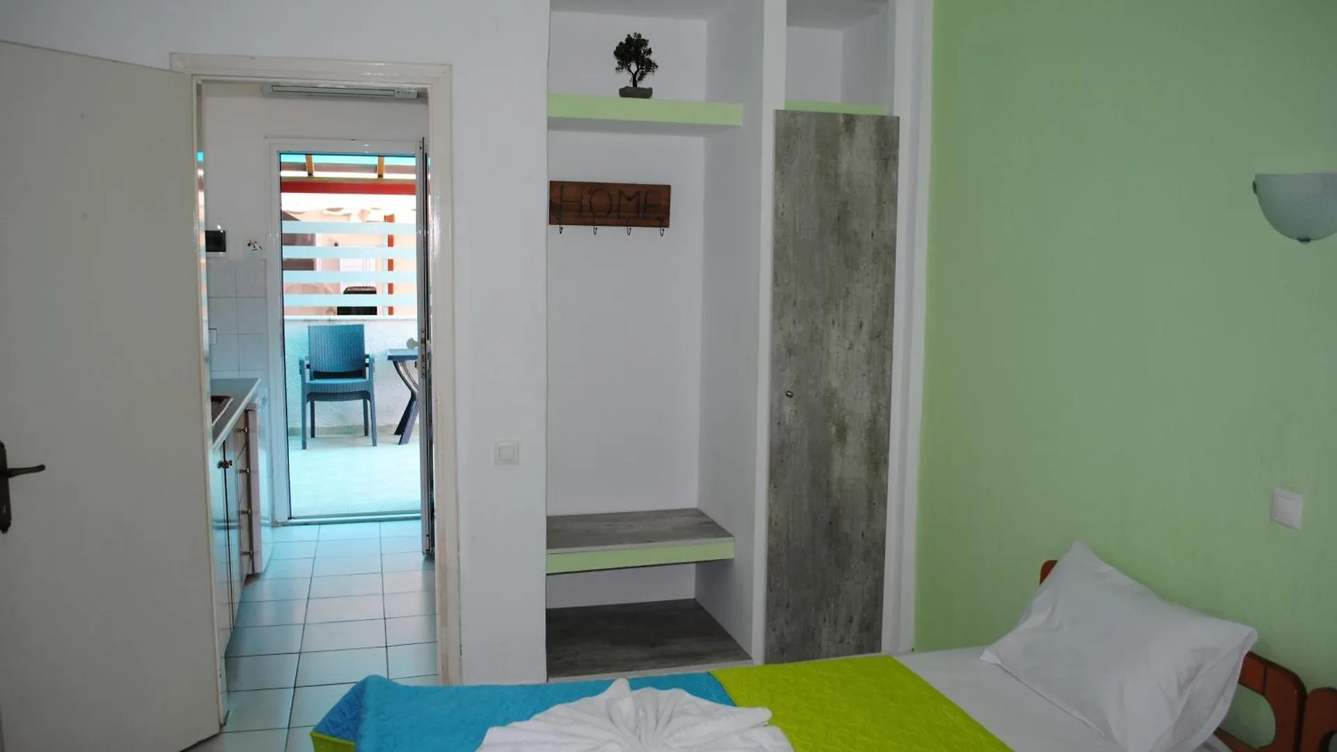 Artemis Apartments Paralia Dionysiou 0*,  Greece