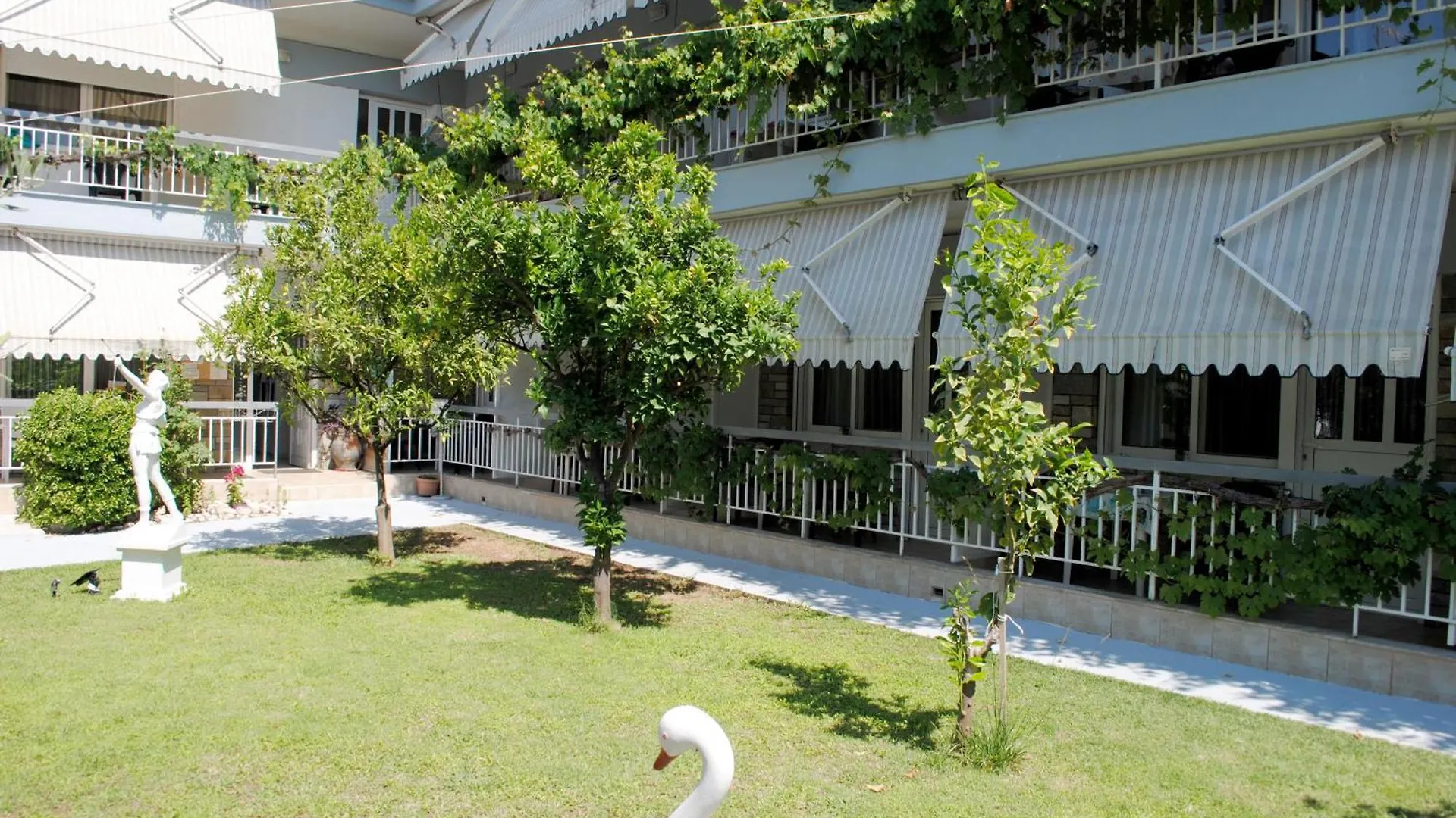 Artemis Apartments Paralia Dionysiou