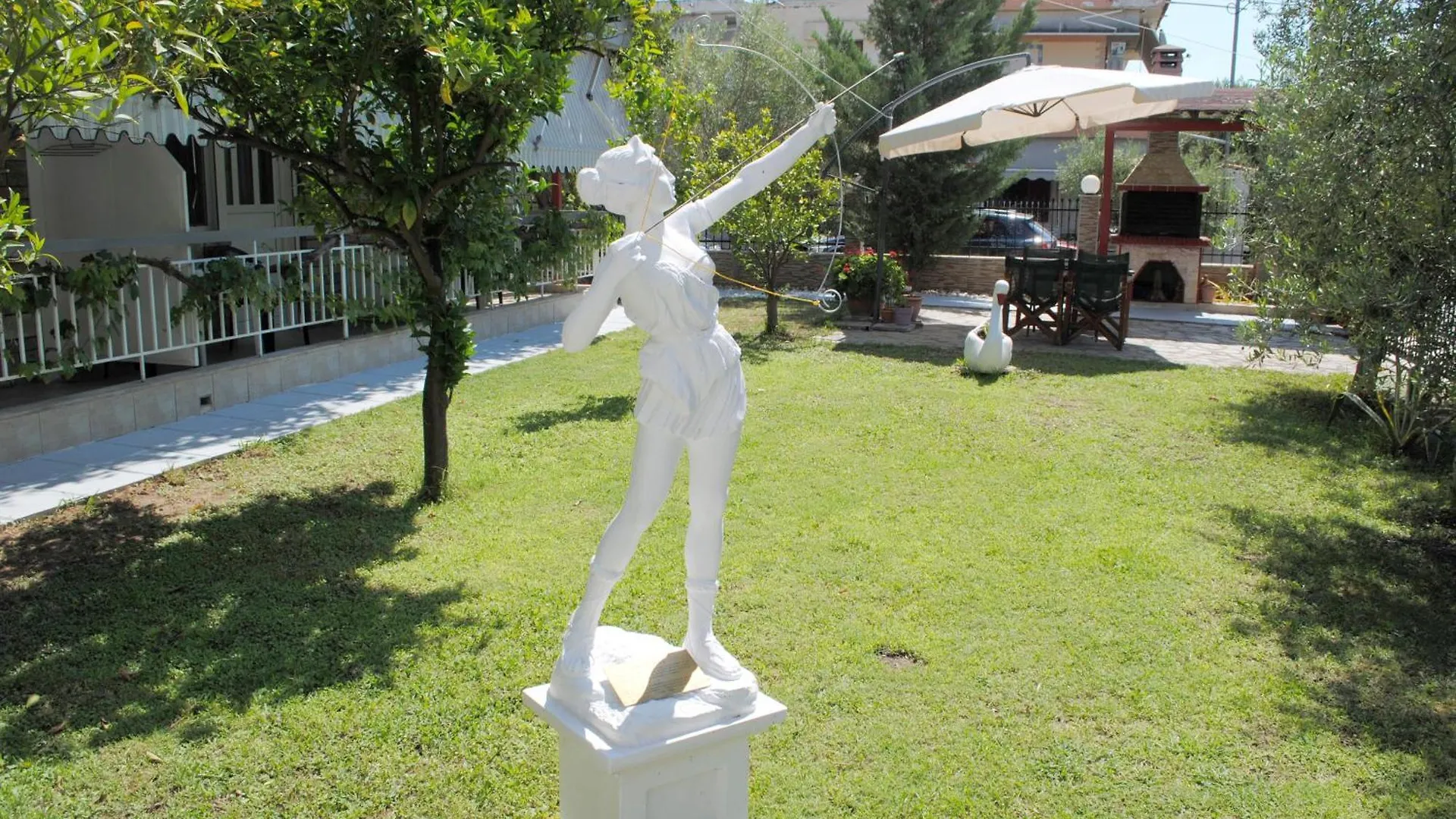 Artemis Apartments Paralia Dionysiou Greece