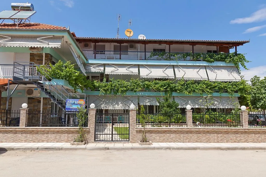 Artemis Apartments Paralia Dionysiou 0*,  Grecia